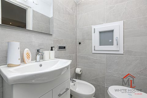 Toilet, Bathroom, bidet