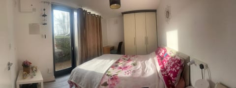 Cozy Room , prime location Vacation rental in Dublin