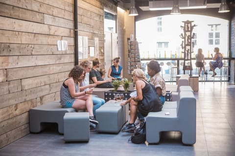 Lounge or bar, Drinks, Alcoholic drinks, Non alcoholic drinks