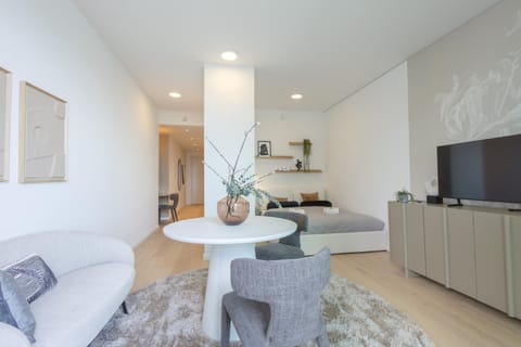 TV and multimedia, Living room, Bedroom