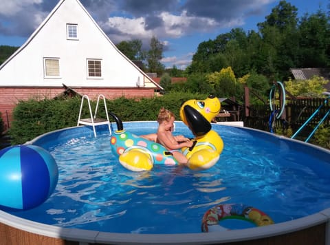 Swimming pool, Swimming pool