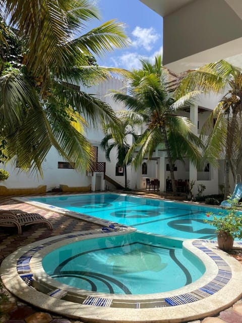 Swimming pool
