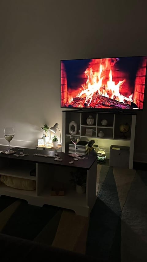 Modern apt in Cincy stadiums and with river views Apartment in Newport