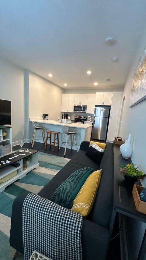 Modern apt in Cincy stadiums and with river views Apartment in Newport