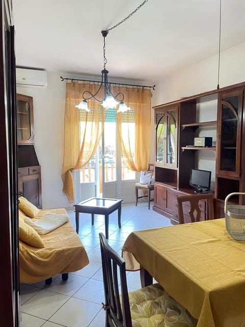 TV and multimedia, Seating area