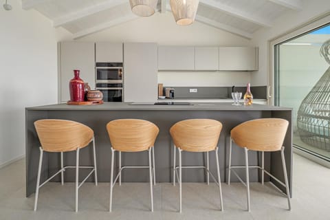 Property building, Kitchen or kitchenette, Living room