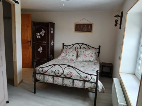 Bed, Bedroom, wardrobe