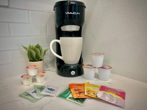 Modern & Cozy Work-Friendly Getaway with Pool & Gym Apartment in Sherman