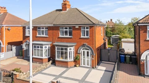 The Carr Lane Luxe Escape House in Cleethorpes