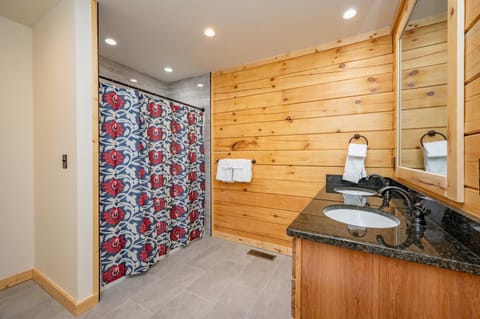 Cozy Creek Cabin Cabin in Deep Creek Lake