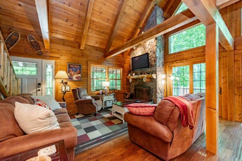 Dancing Bears Retreat House in Deep Creek Lake