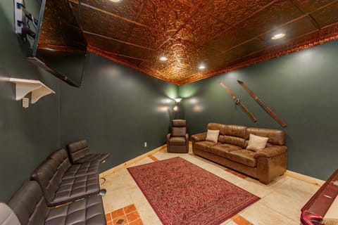 Cozy Cabin by Railey Vacations Cabin in Garrett County