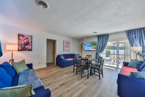 Family Grand Advantage House in Hollywood