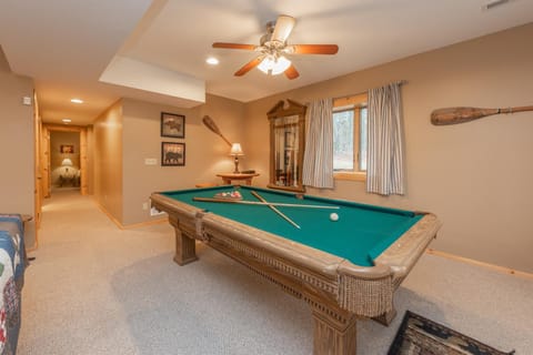 Fantasy Inn by Railey Vacations House in Deep Creek Lake