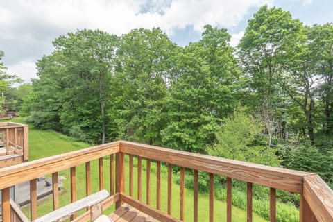 Junos Place by Railey Vacations House in McHenry