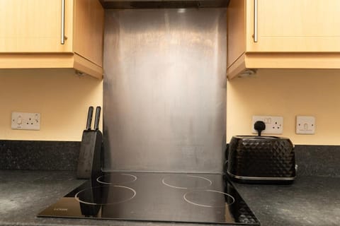 2 bed flat near Livingston North Station Apartment in Livingston