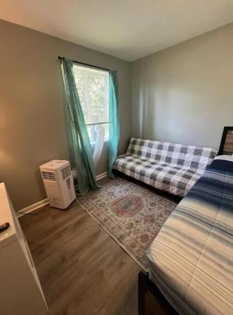 Historic Peaceful Apt near VSU & SGMC Apartment in Valdosta