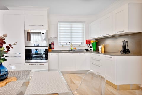 S162 - Modern 2 bed penthouse in Swieqi Apartment in Saint Julians