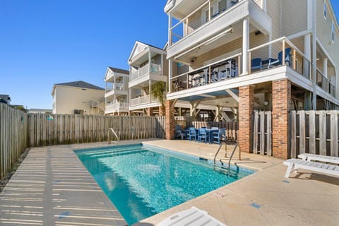 Property building, Day, Balcony/Terrace, Seating area, Swimming pool