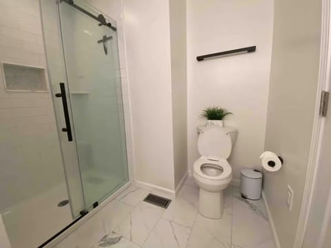 River Relaxation | Riverfront Home| Winchester House in Kentucky