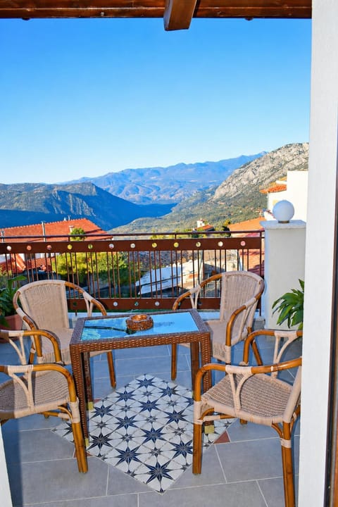 Day, Balcony/Terrace, Mountain view