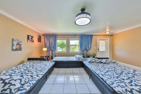 Coastal Heaven Villa RNT-04501 House in Cape Coral