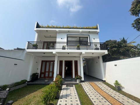 Property building, Garden, Garden view