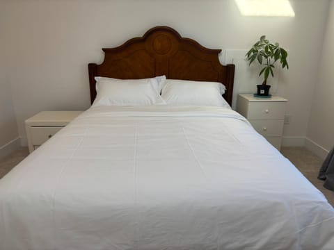 Comfortable Private Room in a Shared Home Bed and Breakfast in Richmond