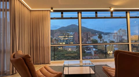 View (from property/room), Living room, City view, Mountain view