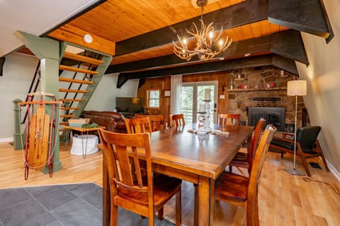 Pop-a-Top Inn House in Deep Creek Lake