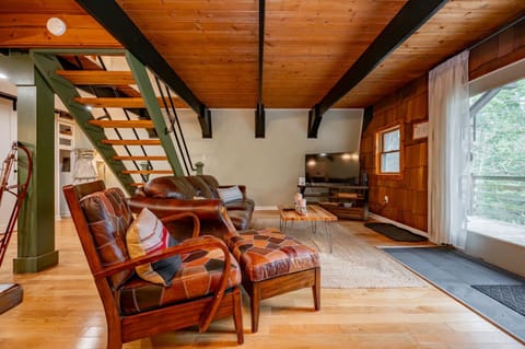 Pop-a-Top Inn House in Deep Creek Lake