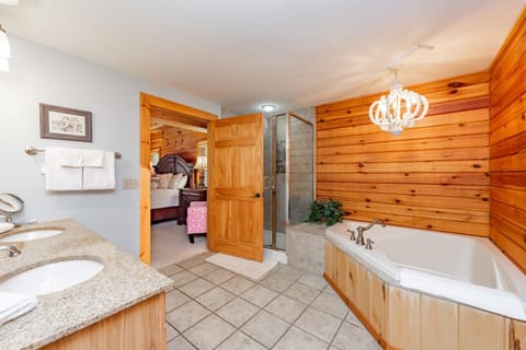 Peak of Perfection House in McHenry