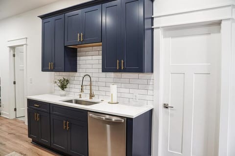 The Pines- Your Luxury Wallace Adventure Base House in Wallace