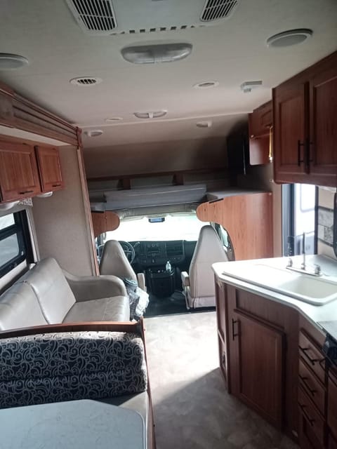 Jayco Redhawk Class C Motorhome Sleeps 6 Campground/ 
RV Resort in El Cerrito