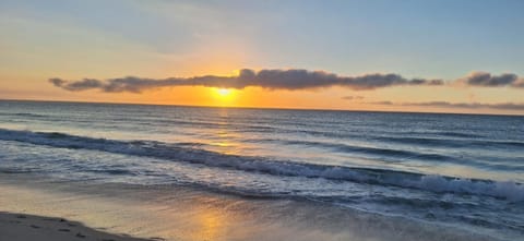 Nearby landmark, Natural landscape, Beach, Sea view, Sunrise
