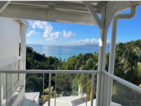 Maison chaleureuse avec vue mer imprenable Apartment in Le Gosier