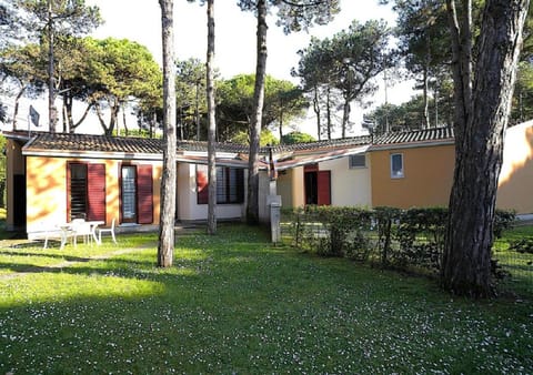 Property building, Garden view