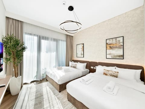 RoyalVista 23 - 4BR with Foosball & PS5 at Downtown Views II - Burj Khalifa View Apartment in Dubai