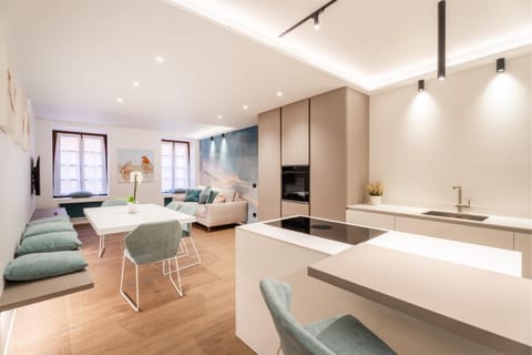 Kitchen or kitchenette, Living room, Dining area
