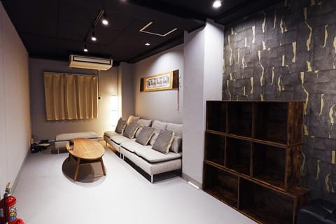 Communal lounge/ TV room