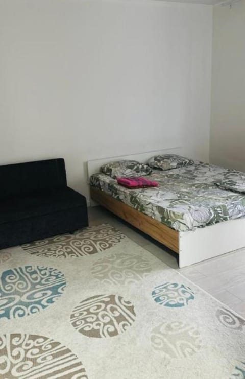 Bedroom, bunk bed