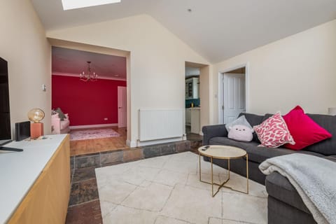 Communal lounge/ TV room, Living room