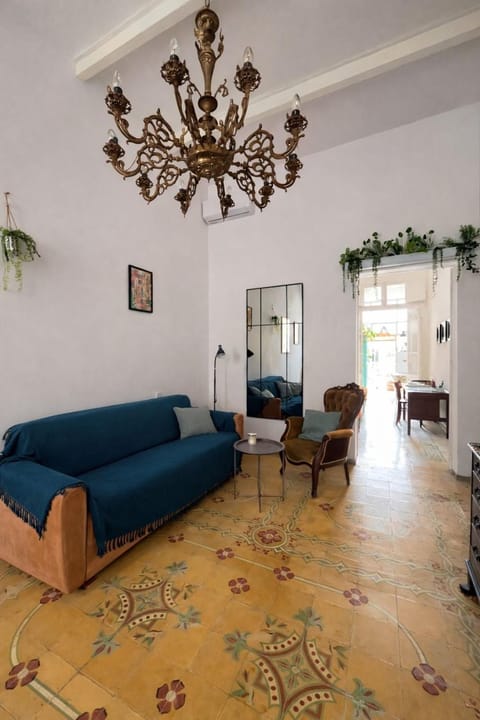 Encanto Getaways - Studio within our family home Apartment in Malta