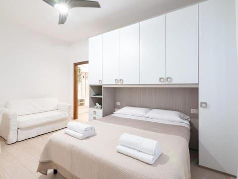 Modern Apartment near RHO FIERA MILANO Wi-Fi Free Apartment in Rho