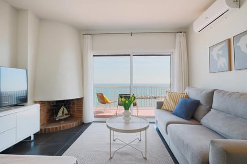 Living room, Sea view