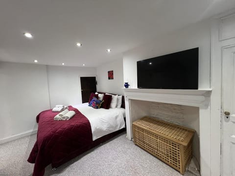 The Cotswold Wellhouse House in Tetbury