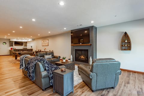 Magic Peak House in Deep Creek Lake