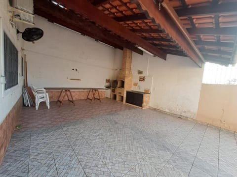 Patio, BBQ facilities
