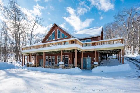 Miles Above House in McHenry