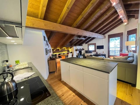Laax Ski Escape. Cosy Alpine Apartment Apartment in Canton of Grisons